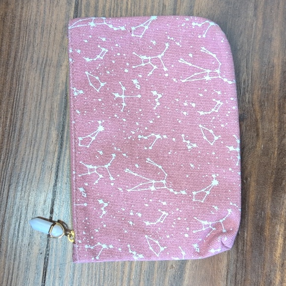 ⭐ 3/$12⭐ Ipsy Bags - Picture 5 of 9